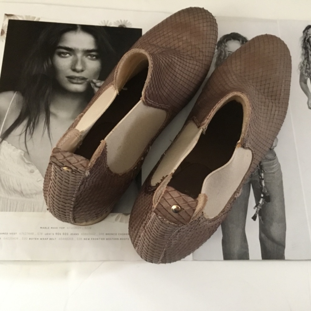 Barneys New York Rose Gold Booties: Women's 39 (8.5-9)